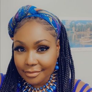 Meet your Posher, Taloria